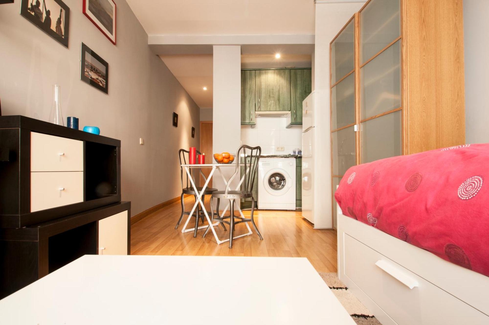 Apartamentos Eloisa Madrid Room photo
